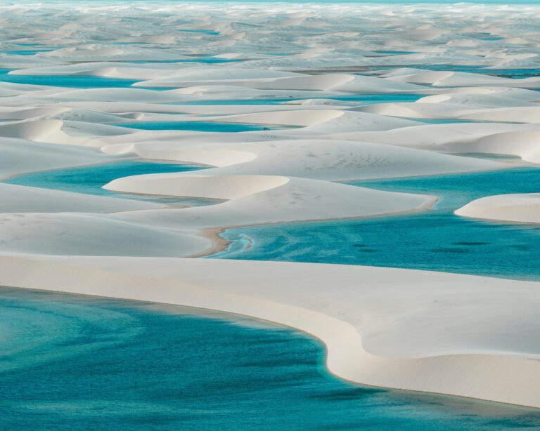Wie entstehen die Dünen und Lagunen in Lençóis Maranhenses? Wie entstehen die Dünen und Lagunen in Lençóis Maranhenses?